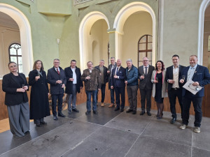 Cestovní ruch, rozvoj infrastruktury. Česko-bavorské memorandum podepsali v jízdárně