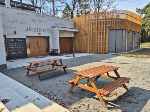 Objekt pro dětskou skupinu za 38,5 milionu korun zabojuje o architektonické ceny