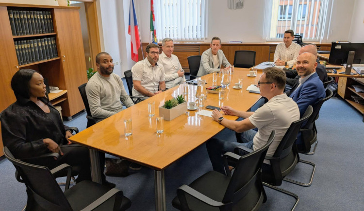 Zrušení smlouvy, odkup i založení nového klubu. O osudu Dynama rozhodne zítřejší schůzka