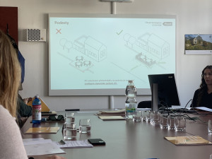 Jednání o manuálu k předzahrádkám