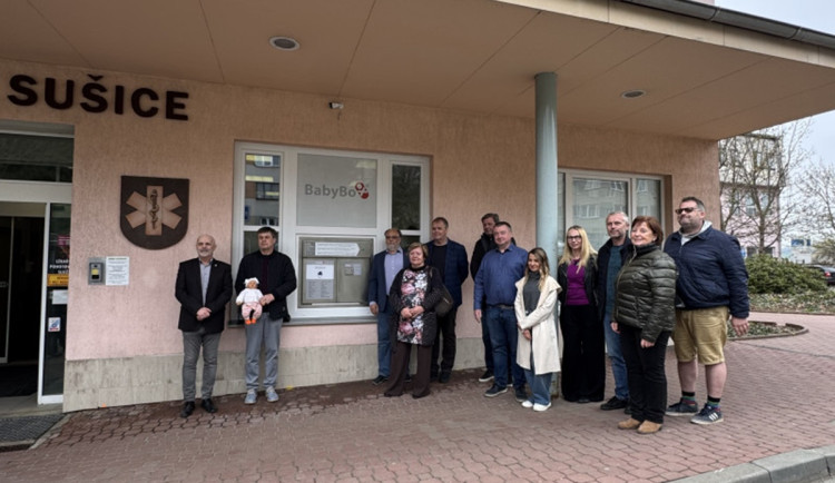 Šanci na život dostalo díky babyboxům 282 dětí, umístění toho nového budí emoce