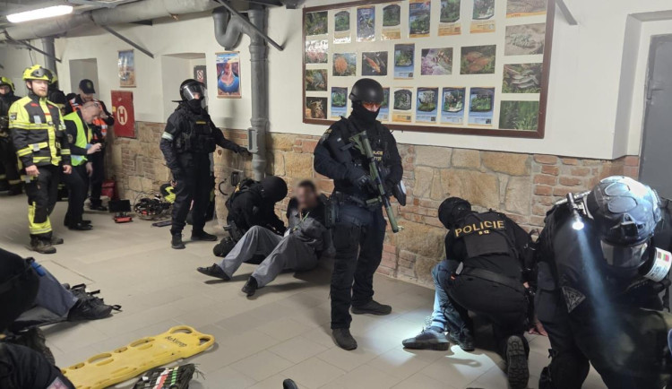 Složky IZS nacvičovaly zásah ve Věznici Plzeň