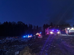 Na skládce zahořely plasty, hasiči tam během týdne vyjížděli už podruhé