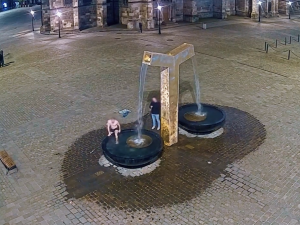 Sezóna koupání ve slavných kašnách odstartovala. Za koupel hrozí pokuta až 10 tisíc