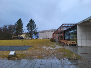 B2a_pohled_z_chodniku_pred_realizaci _fotoMichaelaMENCLOVÁ