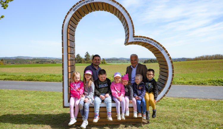 Síť populárních turistických fotopointů má nový přírůstek. A další srdce je na cestě