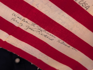 Artefakt z osvobození americkou armádou čekal přes 80 let ukrytý ve skříni