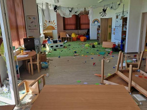 Zloděj totálně zdemoloval vnitřek školky, zařízení je zavřené a škody obrovské