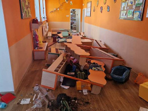 Zloděj totálně zdemoloval vnitřek školky, zařízení je zavřené a škody obrovské