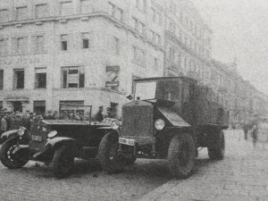 Automobily se srazily v centru Plzně