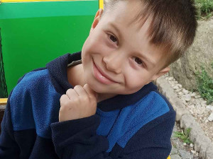 Na Štěpánkovu bledost upozorňovali i cizí lidé. Odběr kostní dřeně odhalil leukémii