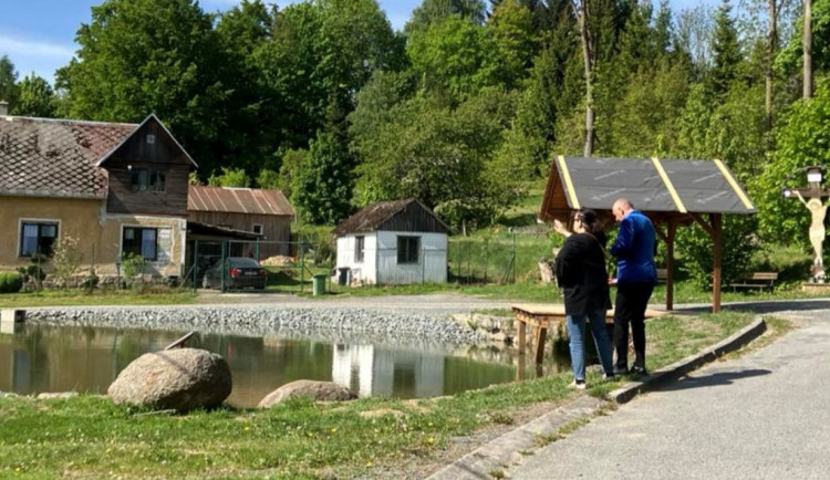 Za války byla součástí Sudet, teď příhraniční Obora nevnímá hranici států