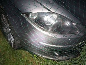 Zběsilá policejní honička se ze SRN přesunula do ČR. Zfetovaný řidič havaroval a utekl