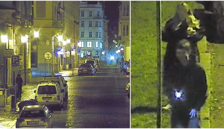Policie hledá drzé puberťáky, kteří řádili před služebnou strážníků