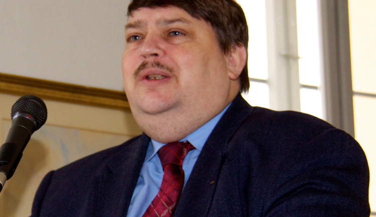 Posselt v Brně o Benešových dekretech mluvit nechce, označil je ale za kolektivní vinu