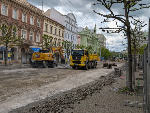 Žádná diskuse a zmatky, zastupitelé řešili už probíhající stavbu na Americké třídě
