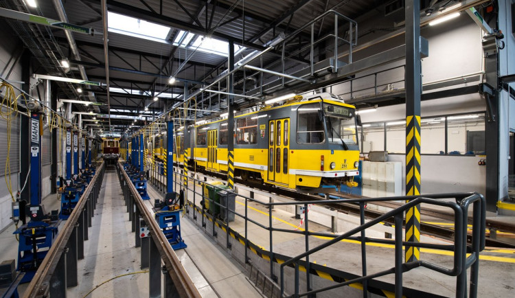 Návštěvníci prozkoumají i tramvajovou vozovnu na Slovanech