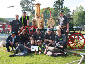 Hasiče opustil jejich oblíbený kolega, pomohl dát dohromady unikátní parní stříkačku