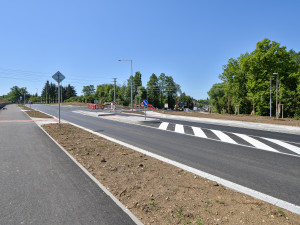 Řidiči si mohou oddechnout, nebezpečná a nepřehledná křižovatka je minulostí