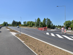 Řidiči si mohou oddechnout, nebezpečná a nepřehledná křižovatka je minulostí