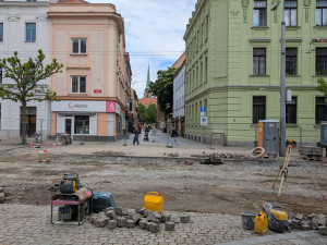 Americká třída je aktuálně rozkopaná