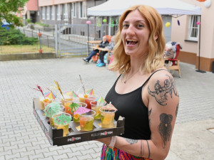 Sněženka se proměnila v centrum hudby a tance, nechyběly ani exotické koktejly
