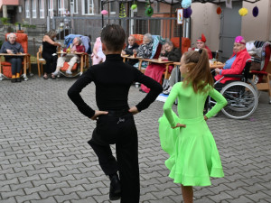 Sněženka se proměnila v centrum hudby a tance, nechyběly ani exotické koktejly