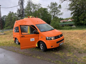 Nové využití pro vyřazené sanitky. Pomáhají při údržbě mostů v Plzeňském kraji