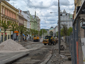 Koaliční zabijačka kvůli Americké. Politici se rozhádali, jestli tam pustit auta