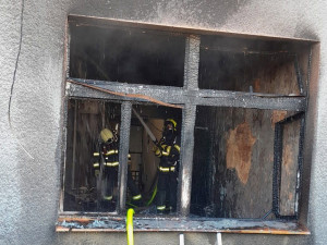 Kdysi nejluxusnější hotel v Plzni opět zasáhl požár, objekt opustilo 25 lidí
