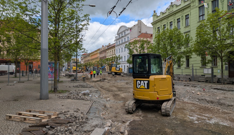 Koaliční zabijačka kvůli Americké. Politici se rozhádali, jestli tam pustit auta