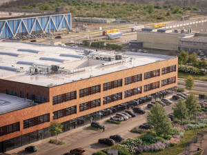 Bývalý vojenský brownfield v Plzni ožívá. Nový CTPark už přivítal první firmy