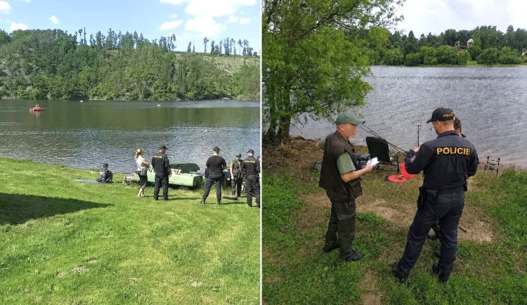 Policisté vyrazili mezi rybáře na Hracholusky. Kontrolovali i cizince a rozdali pokuty