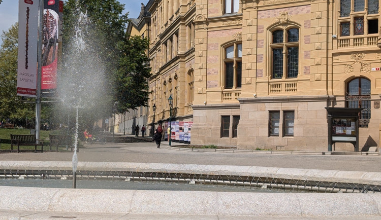 Meteorologové varují před vedry, může padnout i teplotní rekord z roku 1917