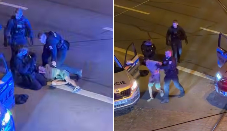 Video zachytilo policejní zákrok v centru Plzně
