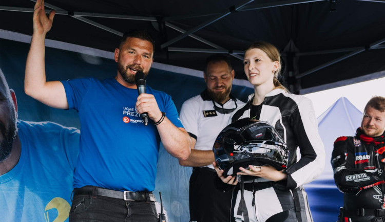 Motorkáři si ve Vysokém Mýtě vyzkoušejí to, co silnice nenabídne