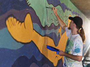 FOTO: Festival WALLZ rozvážil ulice města, umělci ozdobily budovy i vozovku