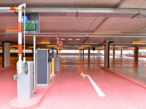 Nový parkovací dům Atom je hotový, celkem nabízí 173 parkovacích míst