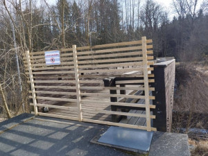 Starý akvadukt napadla dřevomorka a už nebyl bezpečný.