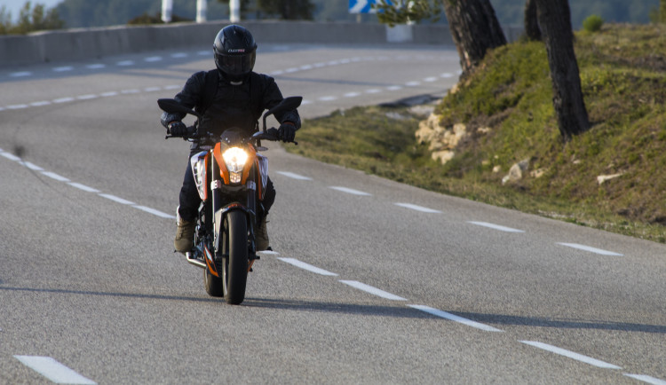 Tragédie na Blanensku. Srážku s autem nepřežil motorkář, neměl ani řidičák