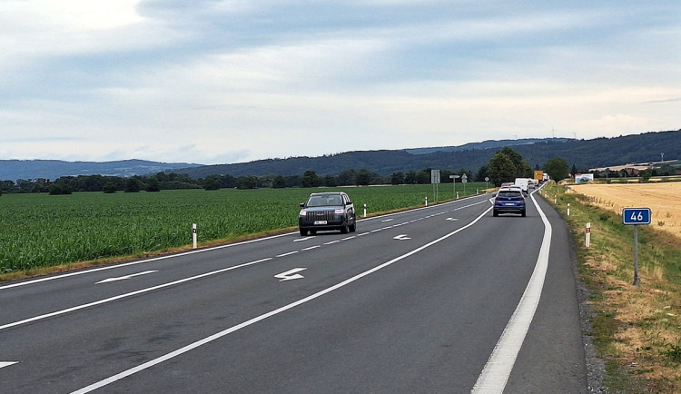 Na tahu mezi Olomoucí a Šternberkem začíná oprava. Řidiče čeká i úplná uzavírka