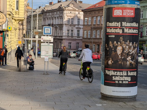Denně až 3000 výpůjček. O sdílená elektrokola je obrovský zájem a přibývají další
