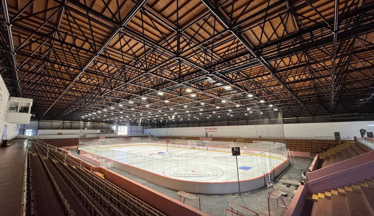 Modernizací prošel zimní stadion v Klatovech