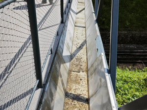 Nový unikátní akvadukt nad železniční tratí vyšel radnici levněji, než očekávala