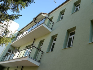 Rekonstrukce domu ve Smetanových sadech za 40 milionů skončila. Nabídne osm bytů