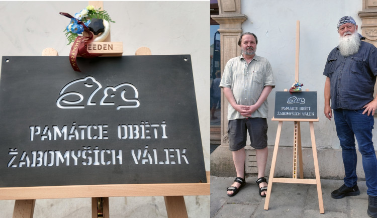 Jan Košťál odhalil desku s Lumírem Aschenbrennerem