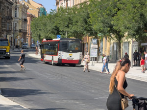 ANKETA: Americká se po úpravě za 40 milionů otevřela pro dopravu. Líbí se vám?