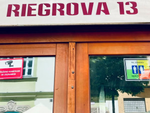 Konec trápení s hledáním toalet. Městům se osvědčily projekty Vlídné WC a Free WC