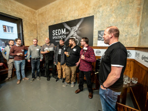 Představení Sedmi spolčených