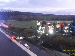 FOTOGALERIE: Nehoda dvou vozidel na jižním Plzeňsku